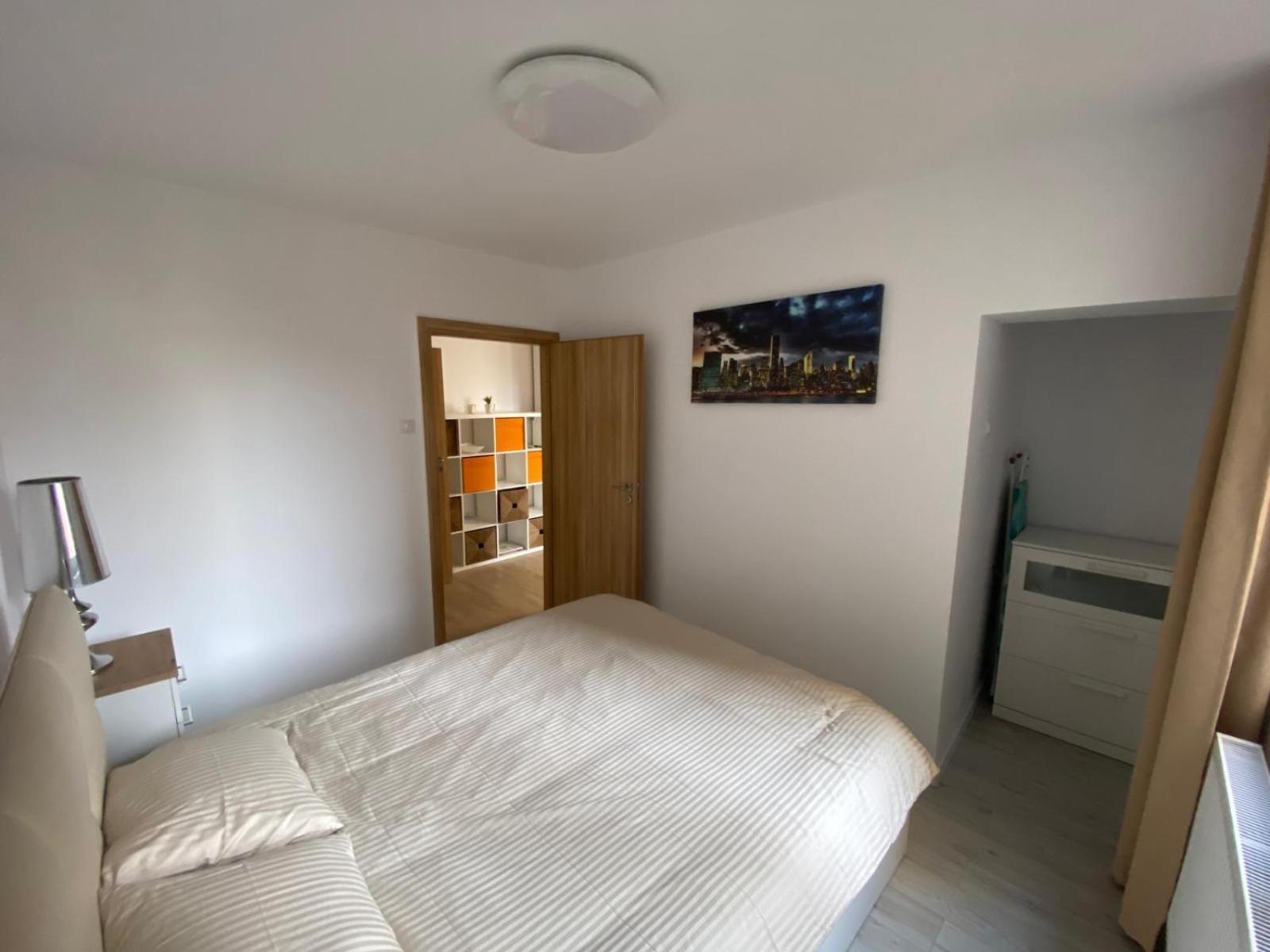 Апартаменты Apartament Universitate Бухарест Экстерьер фото